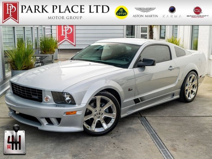 Photo for 2005 Ford Mustang